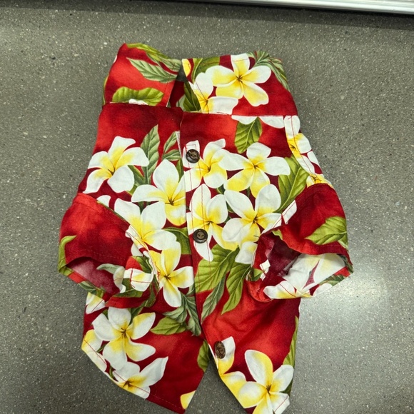 Small Hawaiian Dog Flannel – Red *** Like NEW!!! - Picture 1 of 3